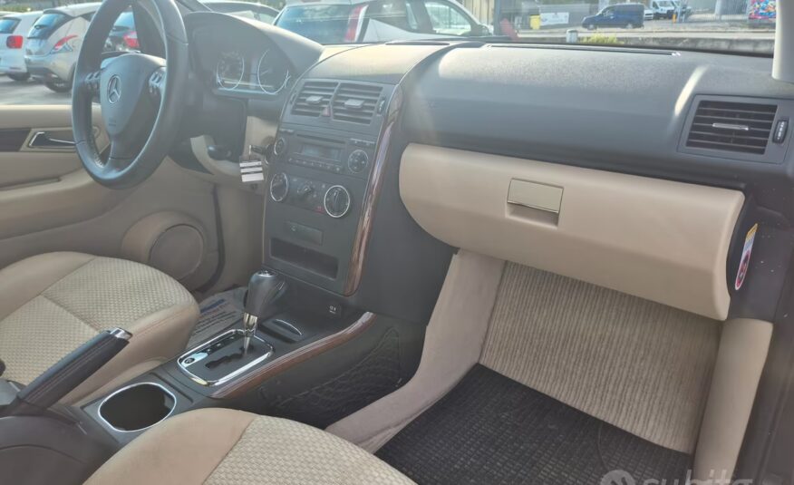 Mercedes-benz A 170 BlueEFFICIENCY Avantgarde