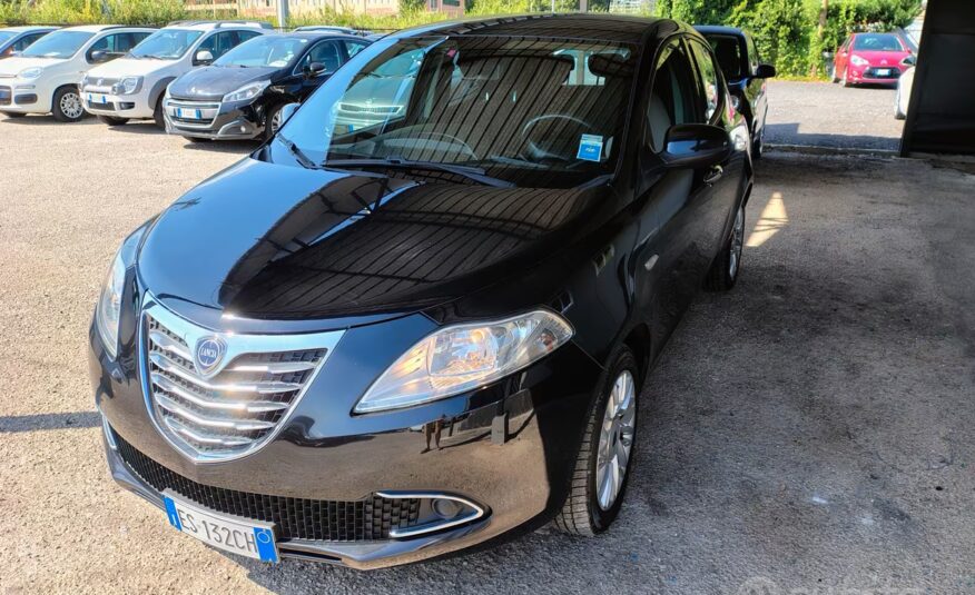 Lancia Ypsilon 1.2 69 CV 5 porte GPL Ecochic Gold