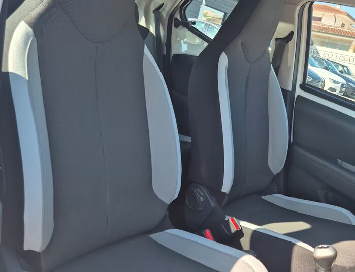 Toyota Aygo 1.0 VVT-i 69 CV 5 porte x-clusiv