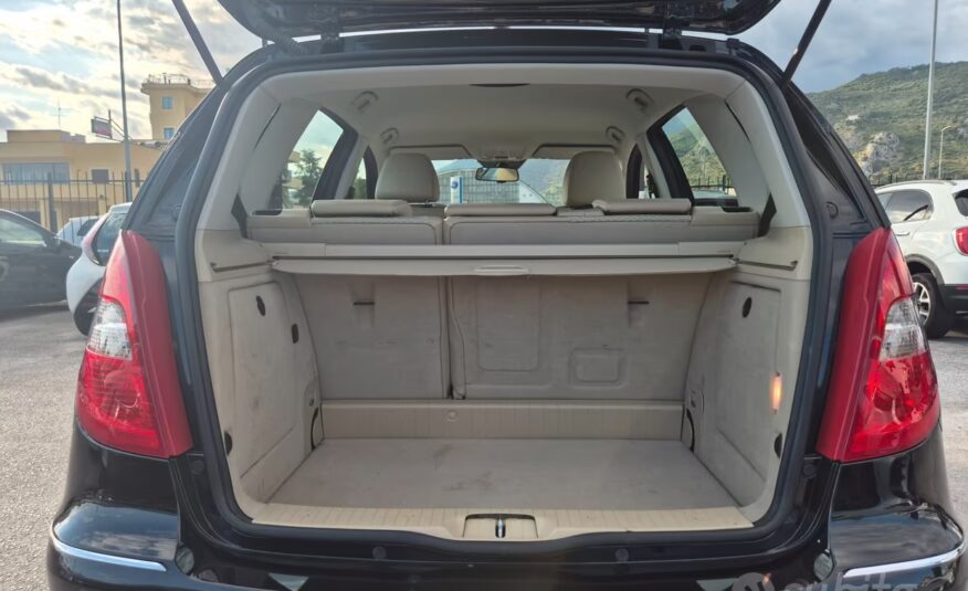Mercedes-benz A 170 BlueEFFICIENCY Avantgarde