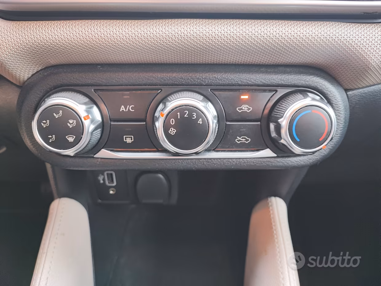 Nissan Micra 1.5 dCi 8V 5 porte Tekna