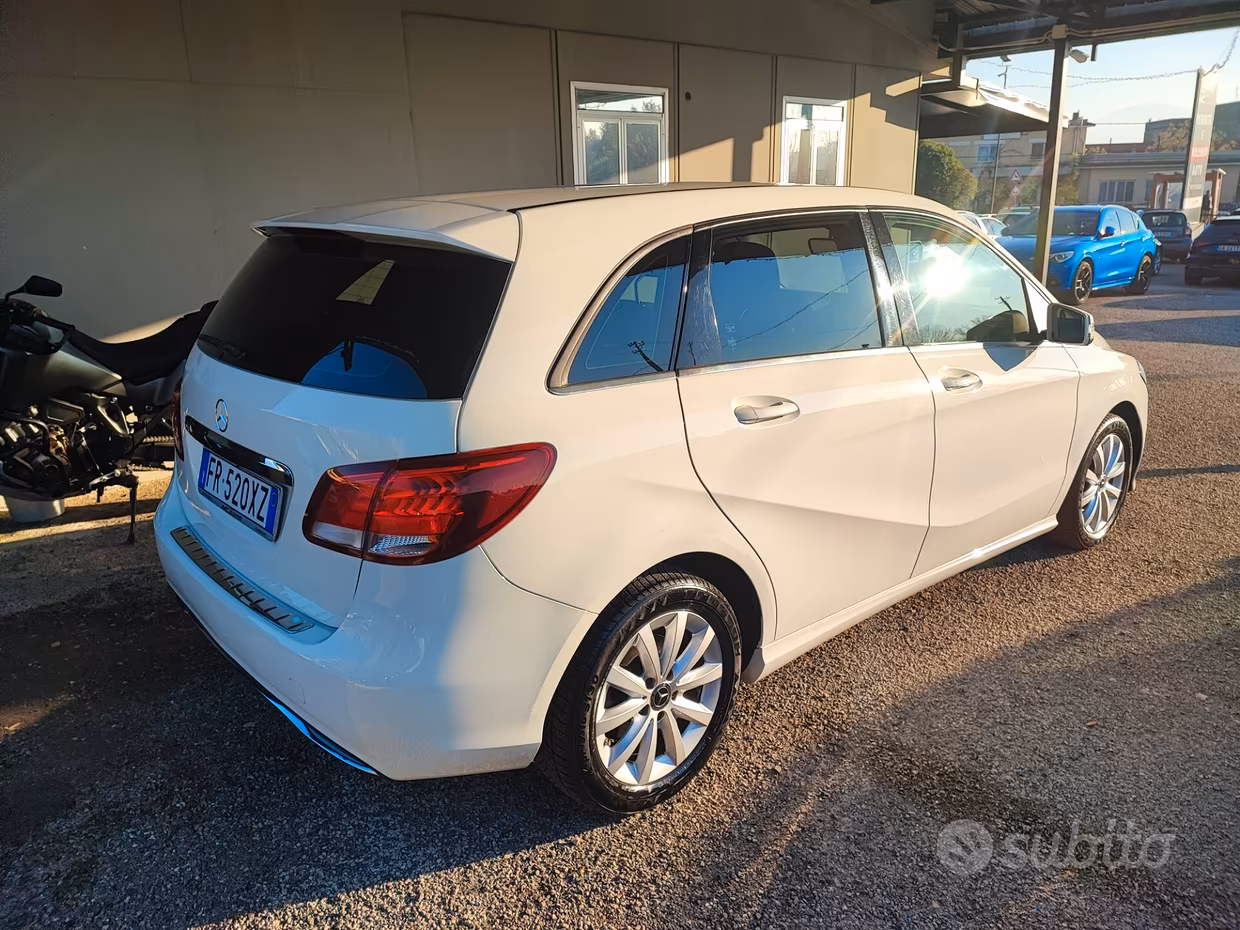 Mercedes-benz B 180 d Automatic Premium
