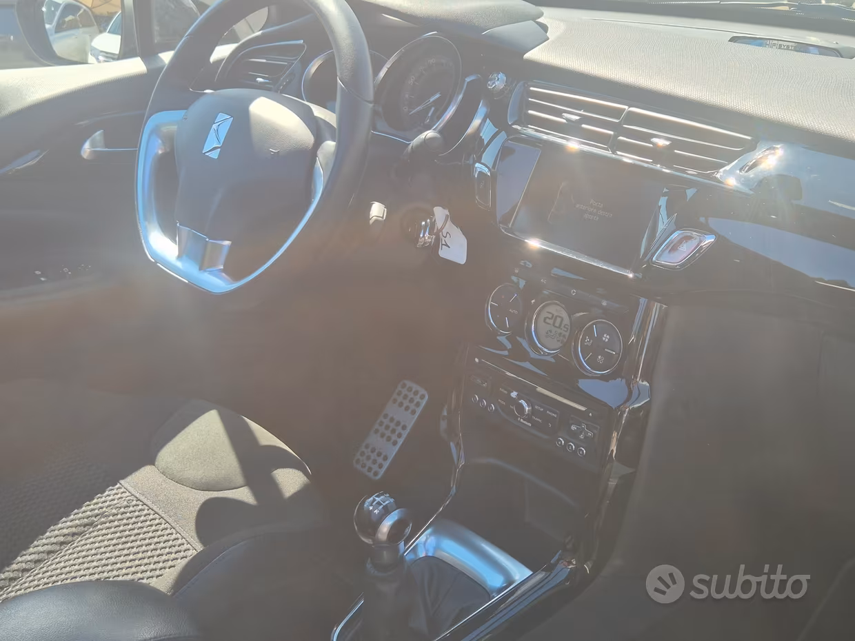 Ds DS3 3 1.2 VTi 82 So Chic Cabrio